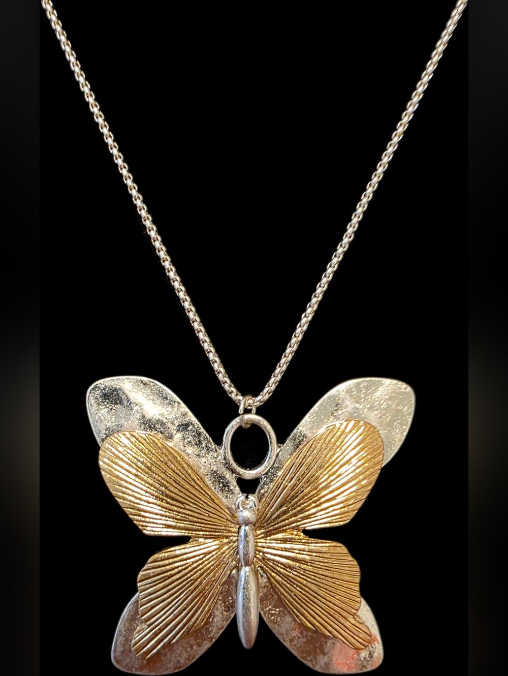Beautiful Butterfly Pendant Necklace